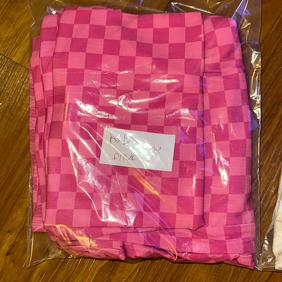 ☃️BOGO50%☃️🆕🩷JESS LEA: PINK Check Yourself Checkered Lounge Set LARGE - Picture 4 of 5